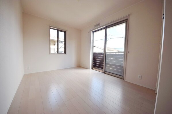 エルメゾン A棟の物件内観写真